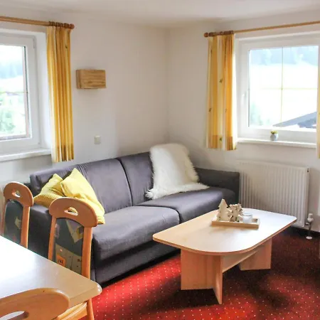 Rotenstein Apartment *